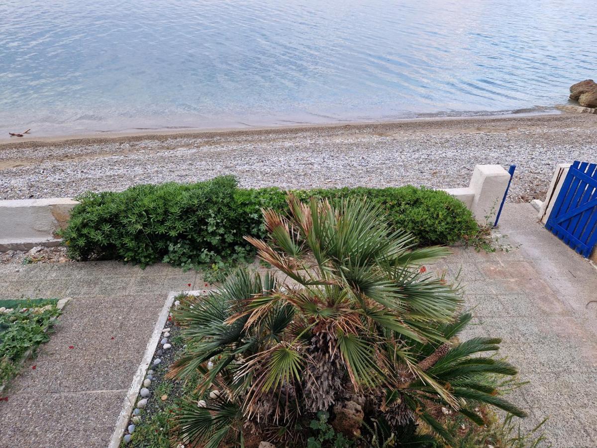 Appartamento Korinthian Sea View Nerántza Esterno foto